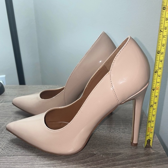 Steve Madden Point Toe Stiletto Pump - Picture 2 of 5